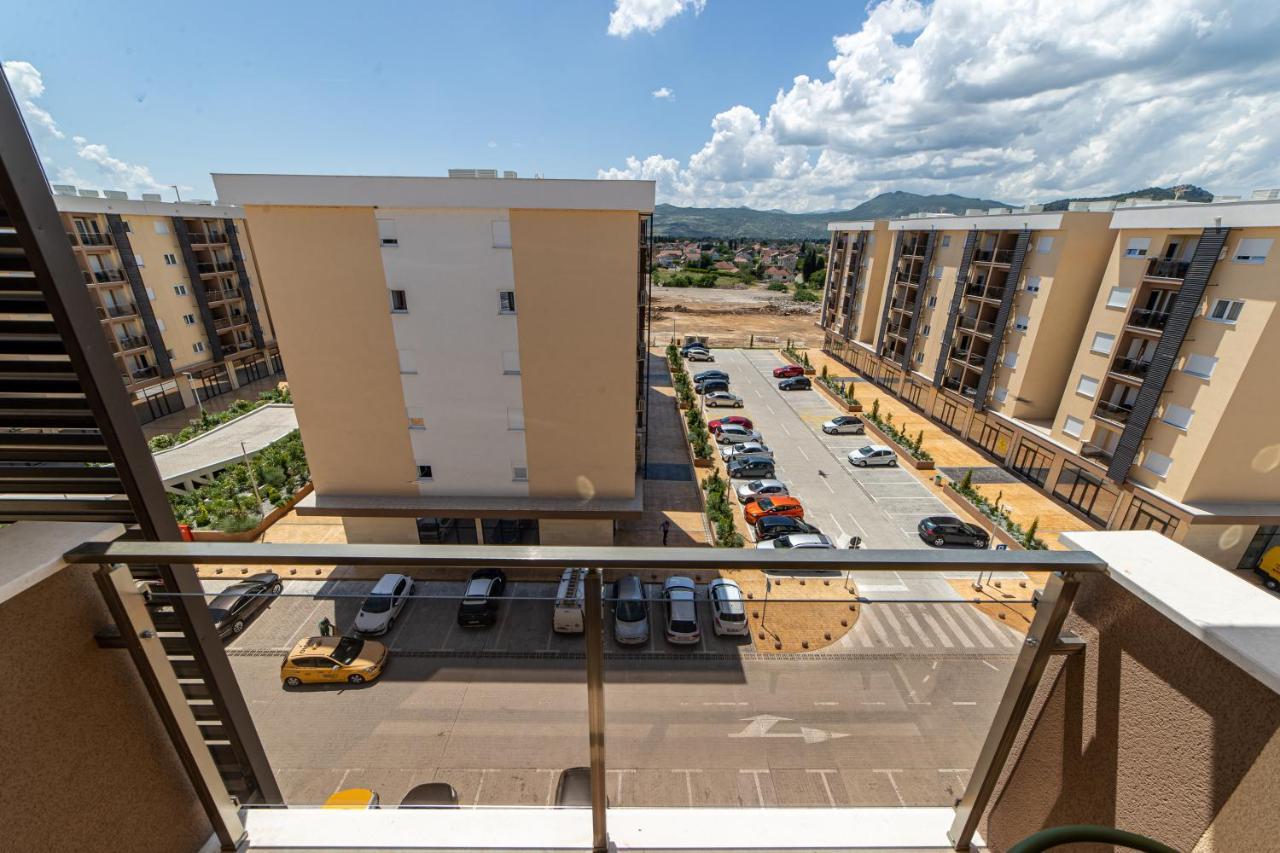 Apart Kraft Podgorica Eksteriør bilde